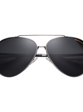 陌驰太阳镜男潮司机开车驾驶钓鱼