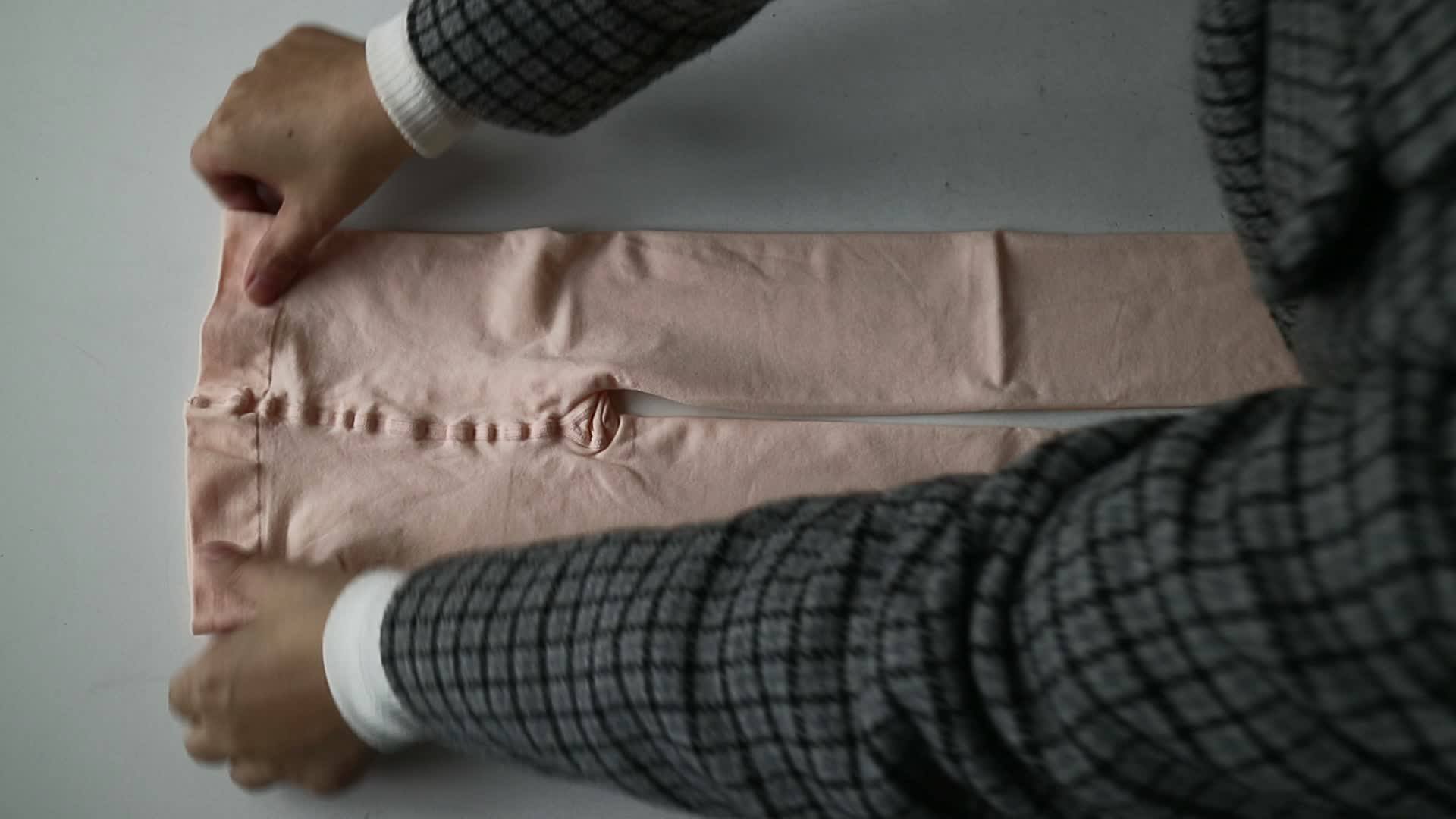 Wholesale Kids Tan Color Nylon Spandex Tights With Hole Girls