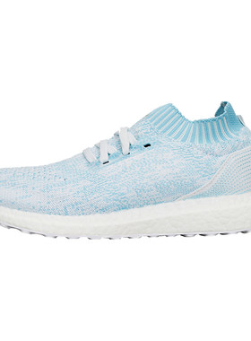 阿迪达斯UltraBoost海洋环保