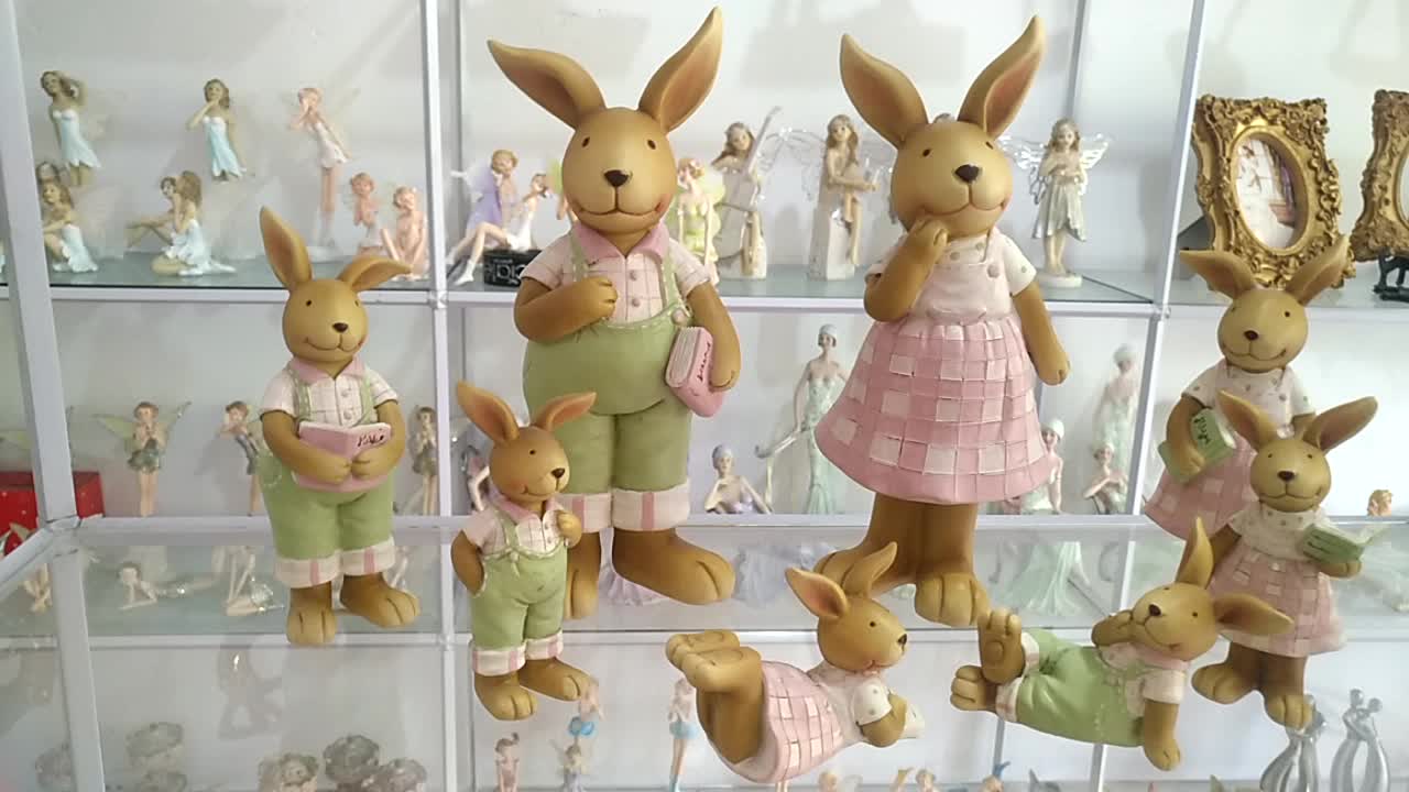 custom resin figurines