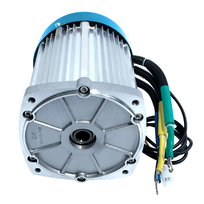 电动三轮车电机1500w3000w4000大功率高速无刷差速水电瓶60v2200w