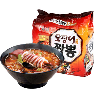 韩国进口农心鱿鱼面124g*5袋海鲜大杂烩汤面辣味汤面速食墨鱼拉面