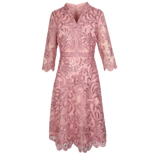 婚庆妈妈婆婆礼服结婚年轻丈母娘气质正式场合刺绣修身连衣裙