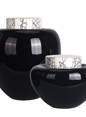 一款大号黑色陶瓷装饰罐摆件