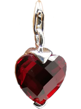 托马斯萨博红色首饰品心形水晶