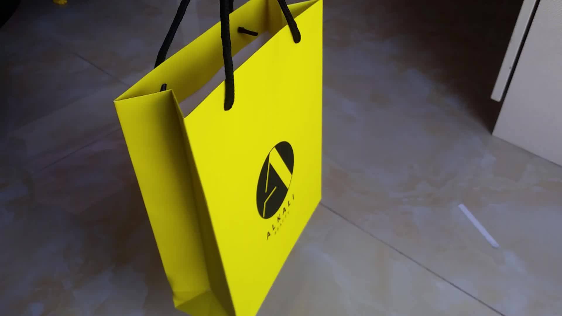 Wholesale Cheap Custom Color Logo Print Yellow Paper Bag With Handle
