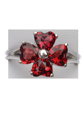 镀白金石榴石艳丽风项坠特价促销