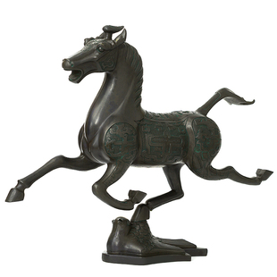马踏飞燕摆件铜马摆件客厅办公桌家居装饰物马到成功铜奔马工艺品