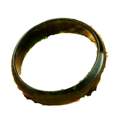 包邮泰山精品女款保健翡翠玉镯子