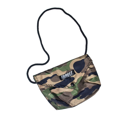 轻便原创斜背包防水时尚四季适用