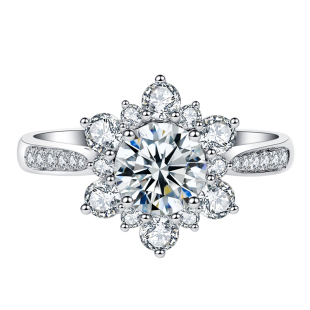 18K金50分1克拉钻戒女豪华群镶花朵钻石戒指定制白金砖石戒托定制