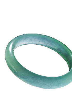 翡翠色玉手镯浅绿冰种正圆窄版