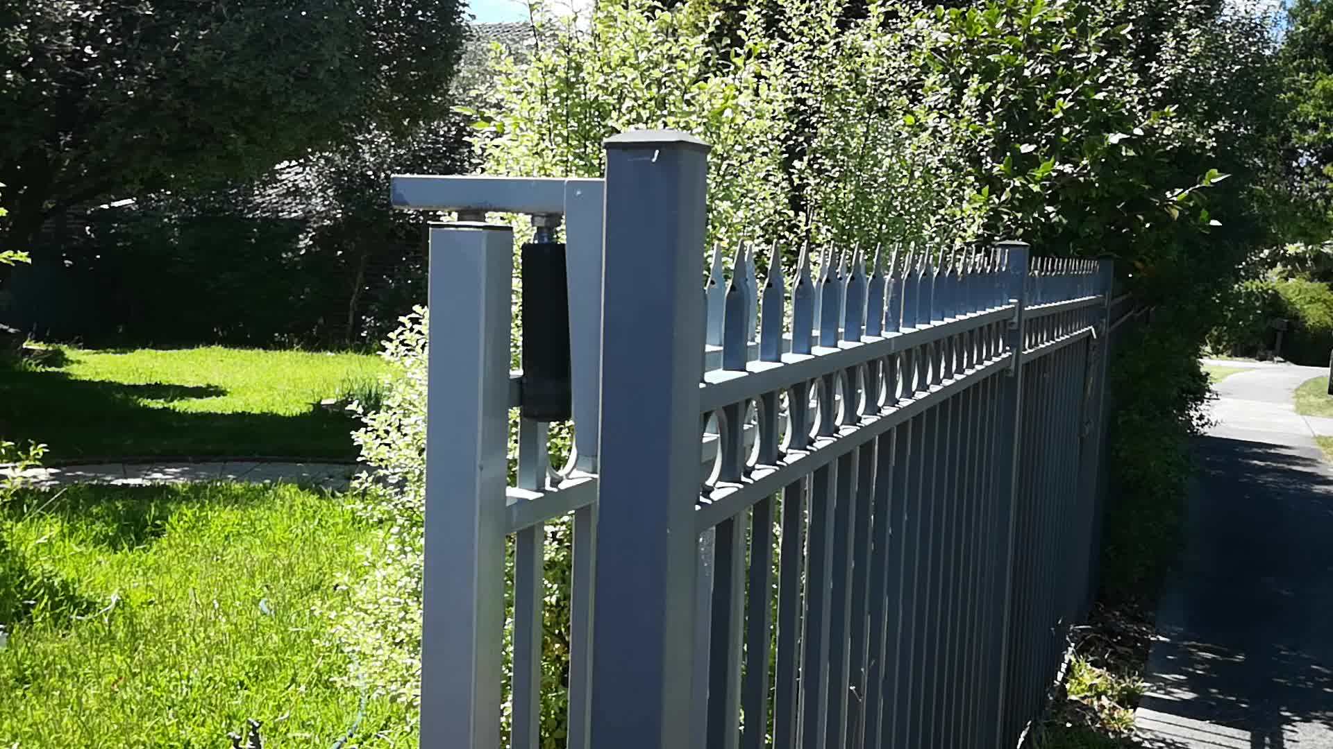 Popular New Designed Steel Tube Fence Galvanized Security Steel Gate
