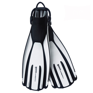 Mares AVANTI QUATTRO+四线金刚腳蹼 面鏡+全干式呼吸管 三件套