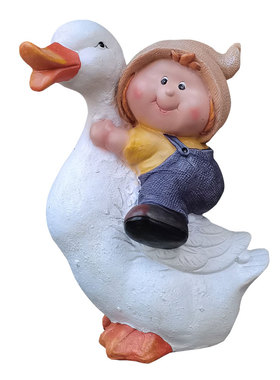 小院子可爱风男孩女孩大白鹅摆件