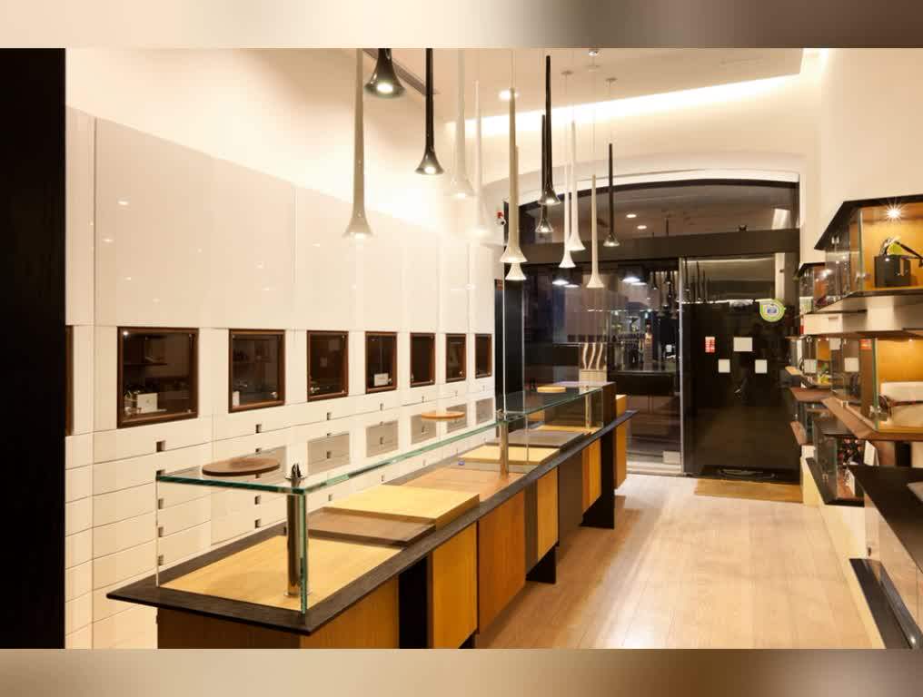 Shopping Mall Layout Retail Optical Display Shop Counter Table Design 