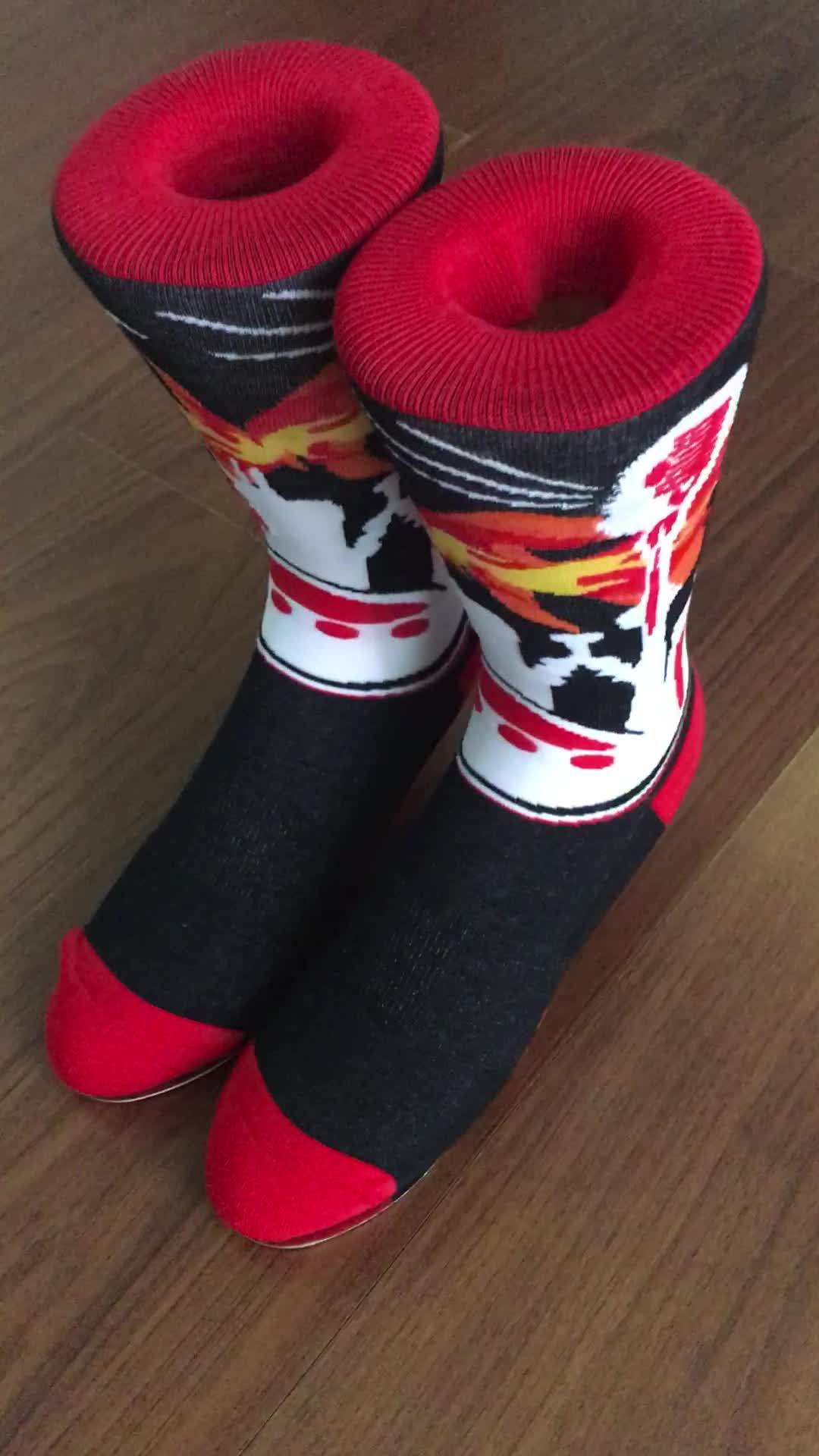 Wholesale China Sock Manufacturer 200 Needle Count Combed Cotton Custom