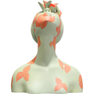 知花意雕塑女孩抬头绿服装店样板间售楼酒店玄关装饰抽象人物摆件