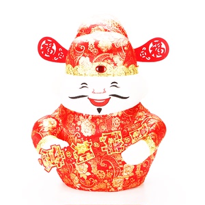 2024新年装饰品财神绒布公仔招财龙年商场客厅春节场景布置摆件大