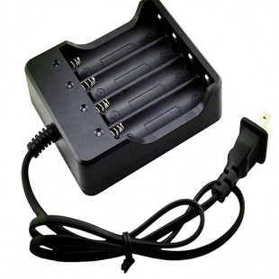 18650充电器4槽充四节3.7V4.2V18650智能充电器多功能充电器自停