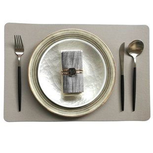 现代简约样板房间餐具套装组合餐桌摆盘摆件美式黑白灰银色西餐盘