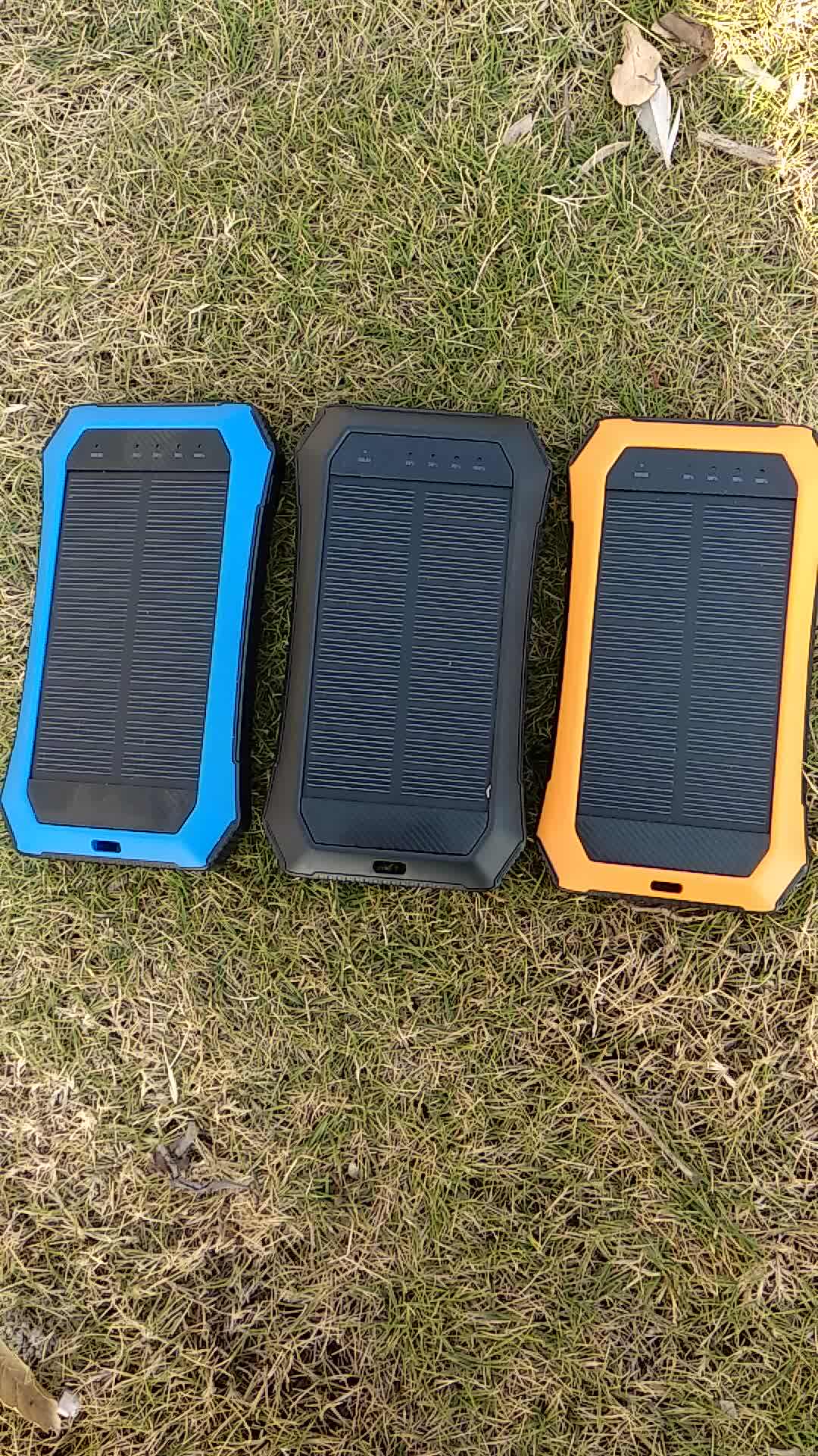 Gadgets 2018 Outdoor Solar Charger Waterproof High Performance External