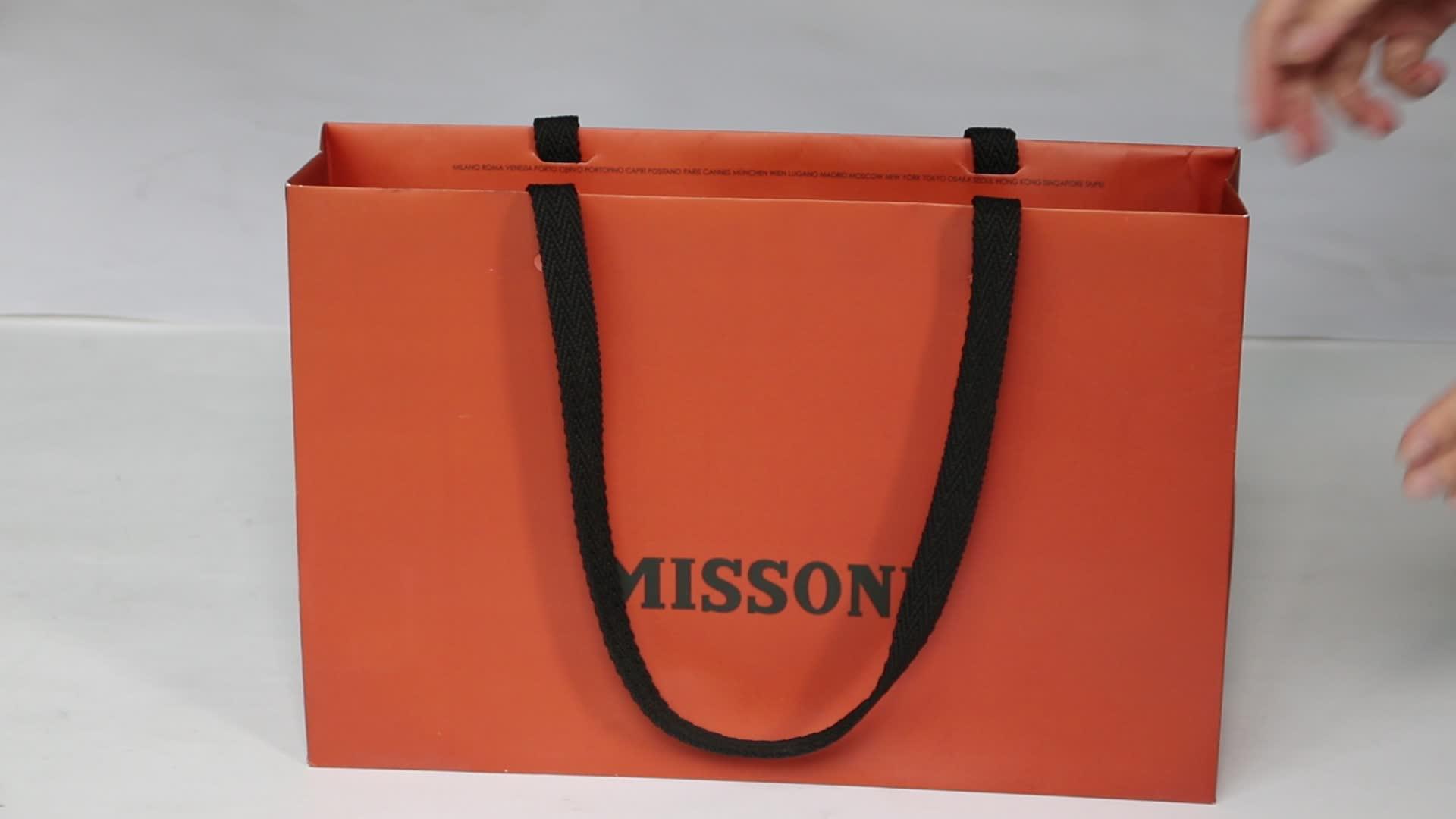 Custom Luxury Boutique Printed Branded Clothes Paper Bag Shopping Tote