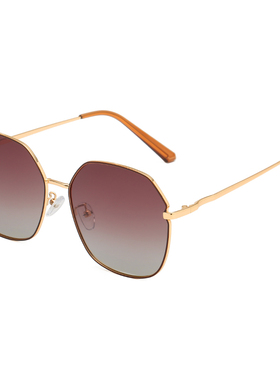 新款偏光太阳镜女开车防紫外线眼镜茶色网红ins风潮大脸显瘦墨镜