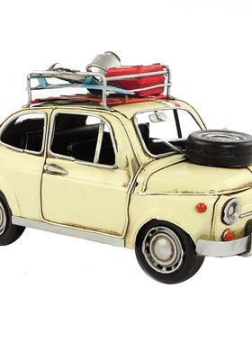 复古风1965年菲亚特旅行老爷车
