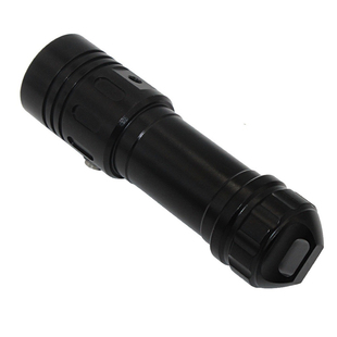 潜水手电筒强光26650超长续航聚焦远射防水50米超亮1200lm