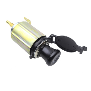 汽车点烟器插座车载电源插座摩托车改装防水点烟器母座车充座12V