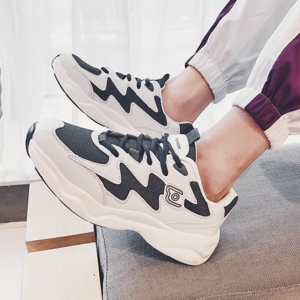 新款夏季厚底运动鞋