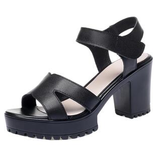 真皮凉鞋女款夏季粗跟厚底软底妈妈凉皮鞋中年女士走秀高跟鞋女鞋