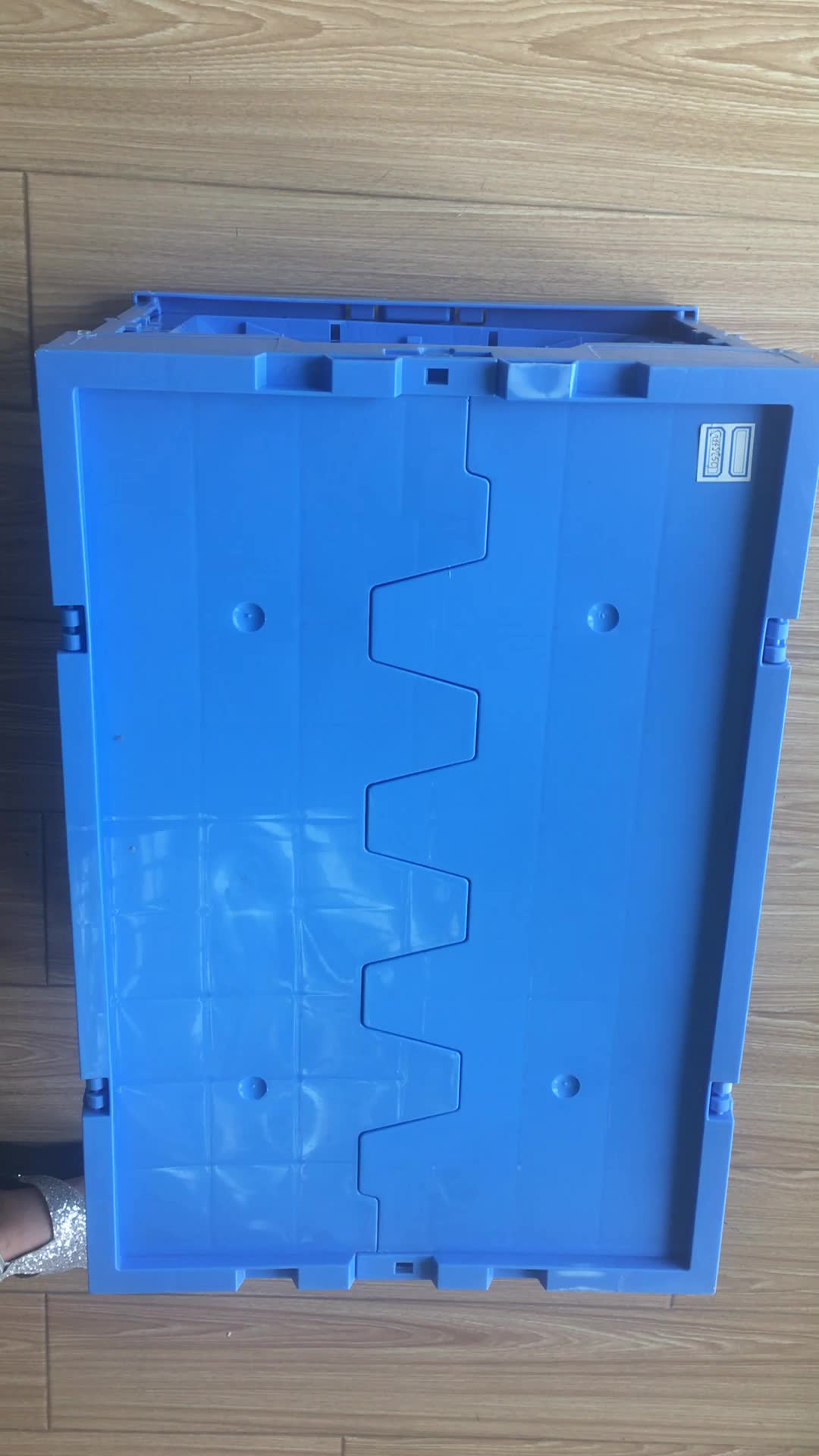 Wholesale Plastic Nesting Logistic Boxes Attached Lid Plastic Moving