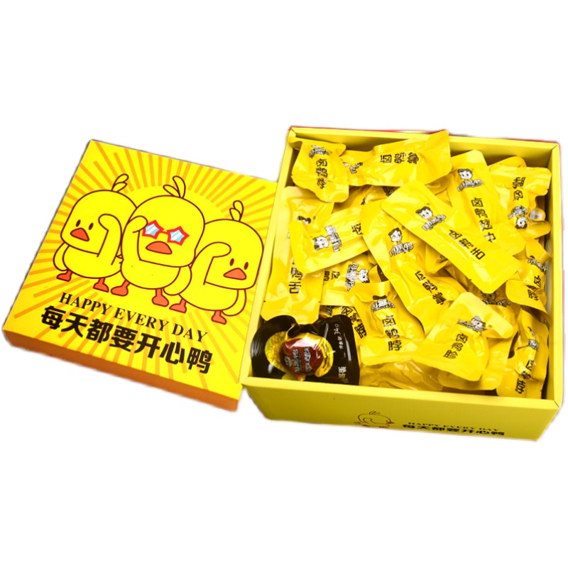 周黑鸭鸭脖子零食整箱真空大礼包