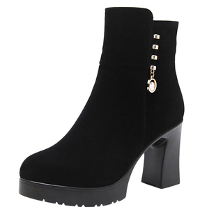 秋冬新款韩版短靴磨砂皮粗跟裸靴子高跟大码马丁靴女33-43码女靴