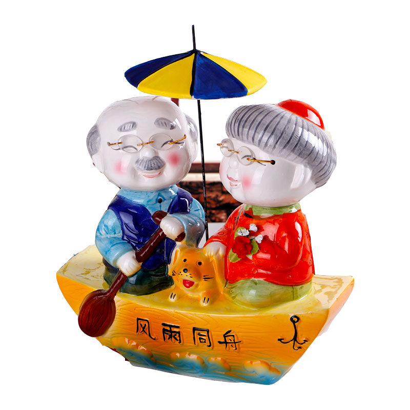 老头老太风雨同舟公婆陶瓷摆件