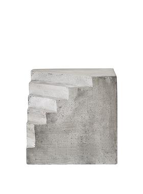 丹麦雕塑水泥阶梯陶土摆件装饰