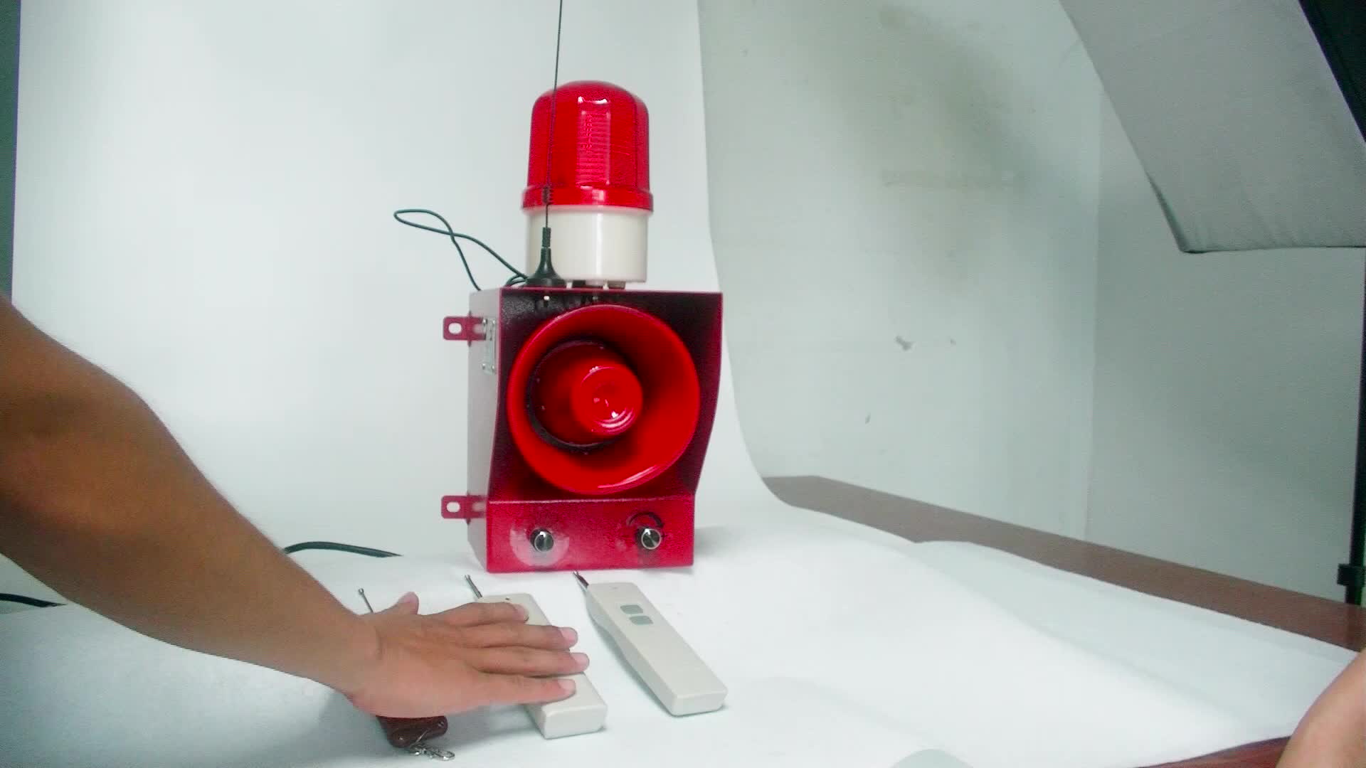 download red light on alarm system download red light on alarm system