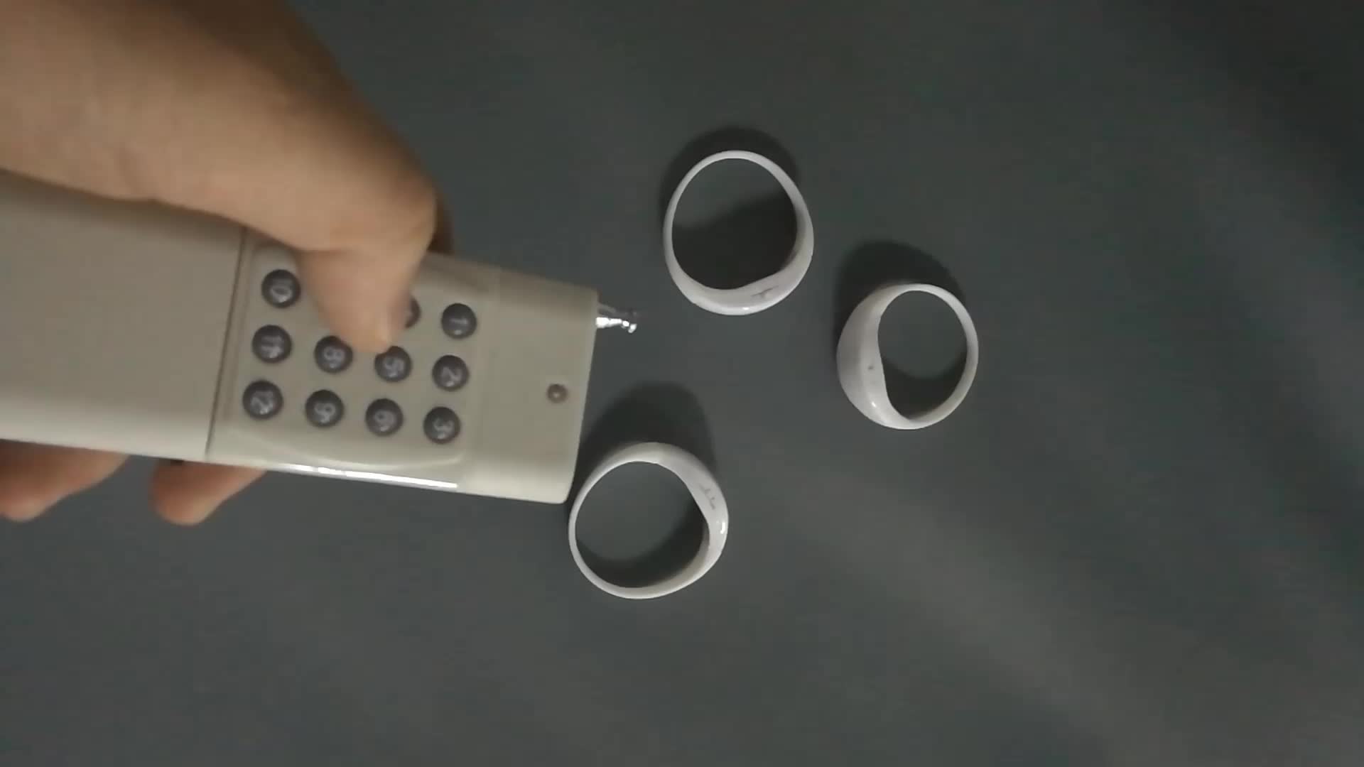 Cheap Controllable Led Wristband Remote Controlled Light Up Led