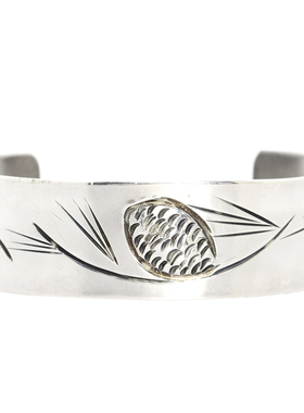 SOLD【上层精灵的庭院】欧洲纯银立体松果复古董手镯Vintage首饰