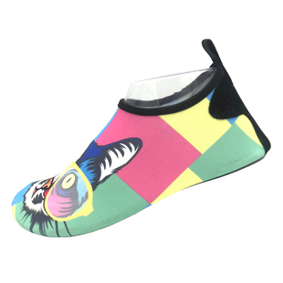 沙滩鞋男女浮潜涉水游泳防滑软底速干成人儿童跑步机专用潜水鞋袜