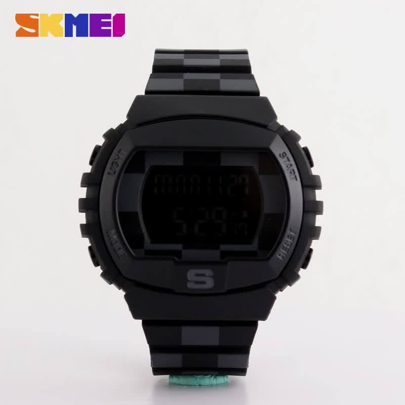 digital wrist watch with alarm