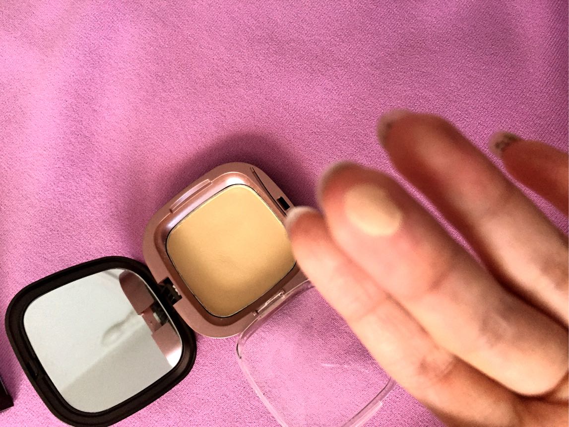 花妍丽花容悦色塑颜粉饼么样到底好不好可以通用吗，两款产品使用评测,第6张