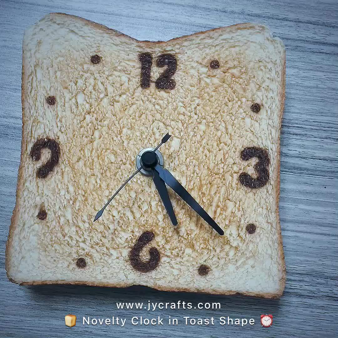 Funny Novelty Gift Realistic 3d Fake Toast Bread Design Desk Clock