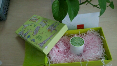 佰草集新玉润保湿菁华霜