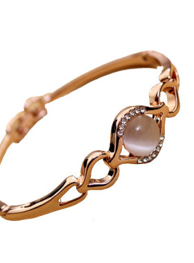 威妮华比拉长方形手链猫眼石几何