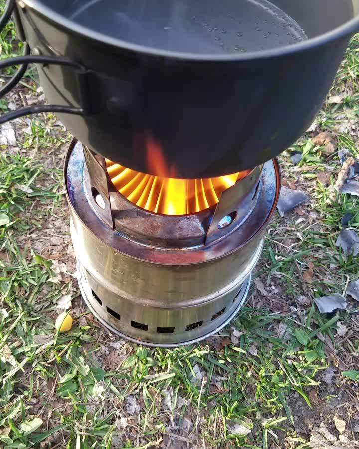 New Products 2017 Cubic Mini Camping Burner Wood Stove Heat King Wood