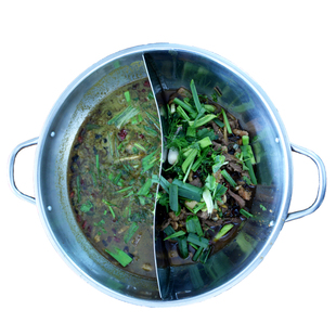 贵州村超榕江忠诚牛瘪干香黎平瘪王新鲜带皮牛肉火锅底料汤汁从江