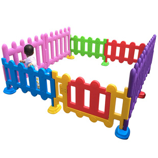 游乐园多角度篱笆塑料栅栏门跨游戏围栏儿童栏杆幼儿带门护栏